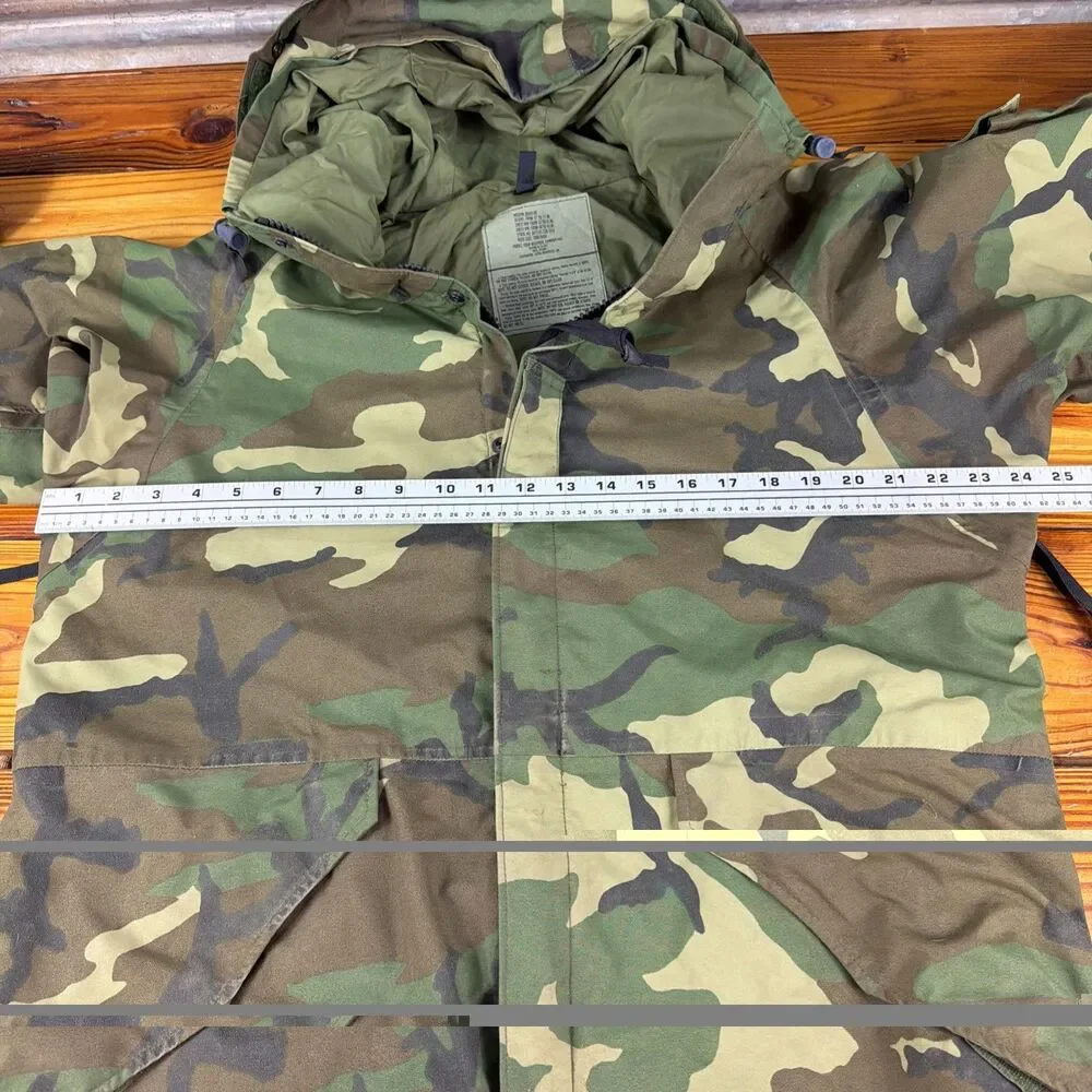 US Military ECWCS Woodland Camo Cold Weather Parka Gore-Tex Jacket SZ M Reg